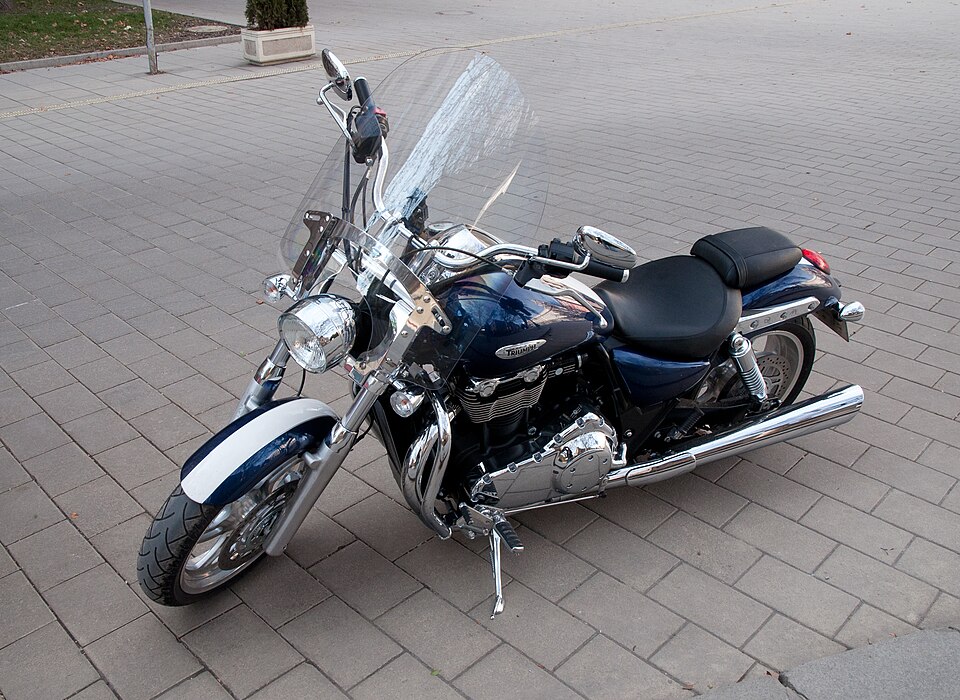 TRIUMPH THUNDERBIRD