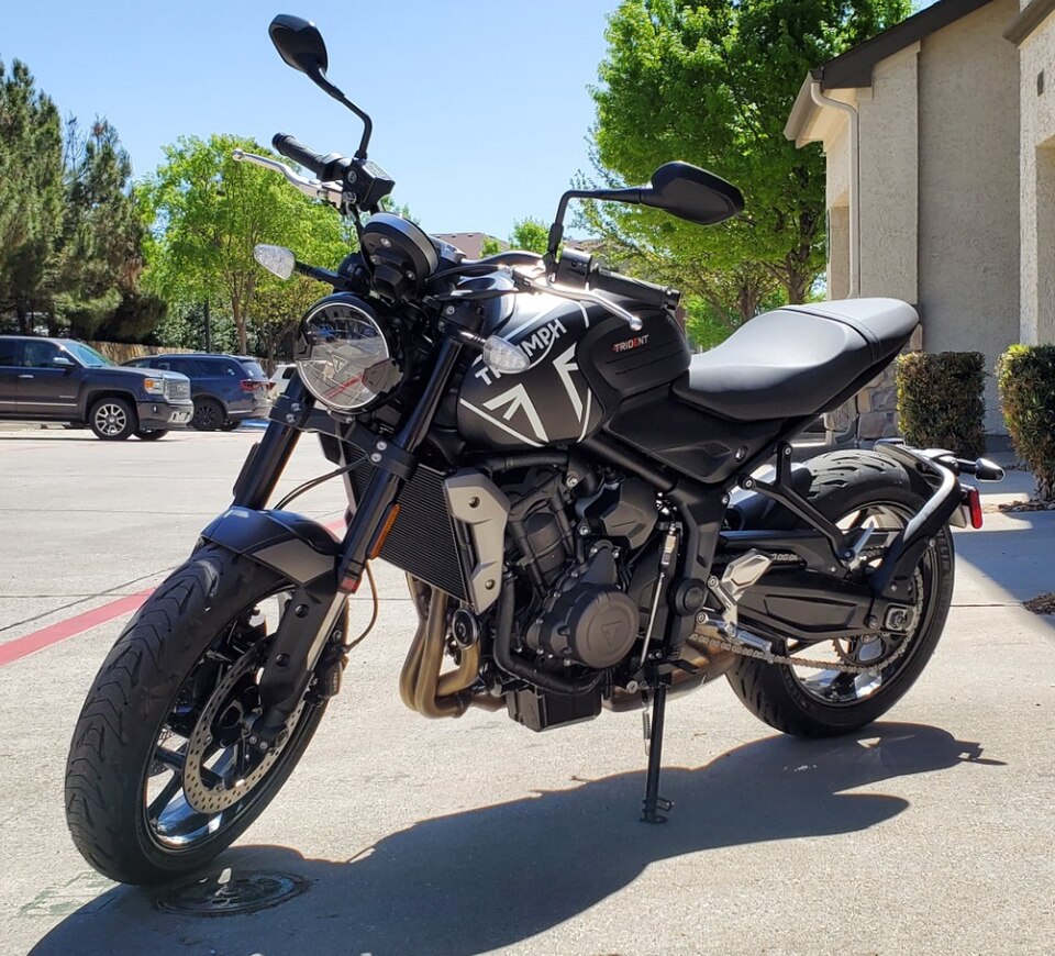 TRIUMPH TRIDENT